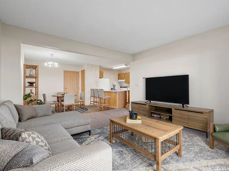 One Bedroom A - 1 Bed / 1 Bath - 725 Sq.Ft.