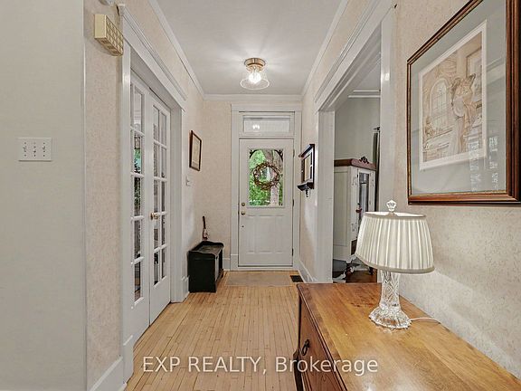 3rd image of 77 Mill St