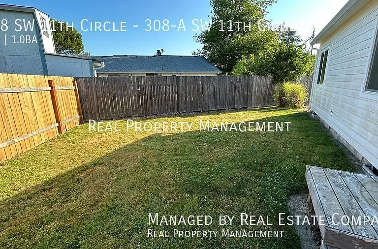 308 SW 11th Cir #A — Photo 21