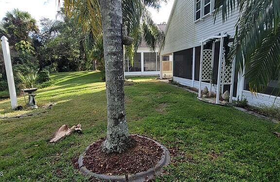 5th image of 653 Plantation Dr