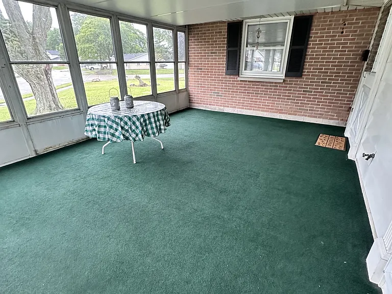 1801 W Parkway Dr #B — Photo 15