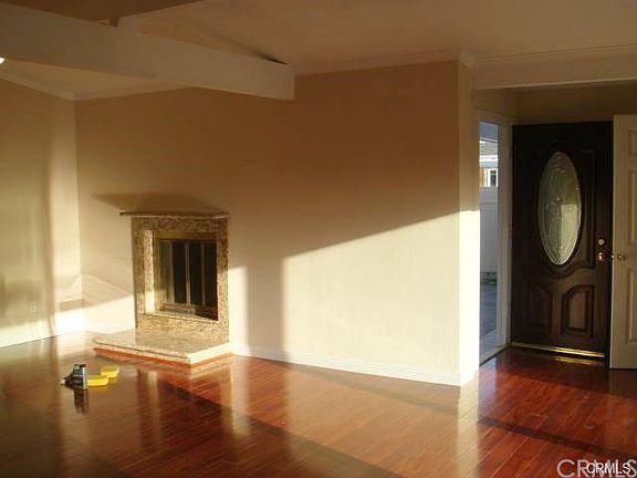 5th image of 227 N Edenfield Ave