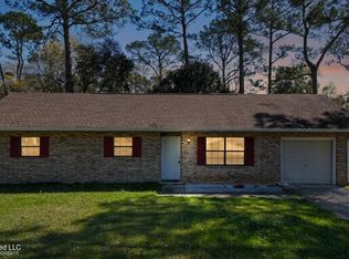12448 N Oaklawn Ln, Biloxi, MS 39532