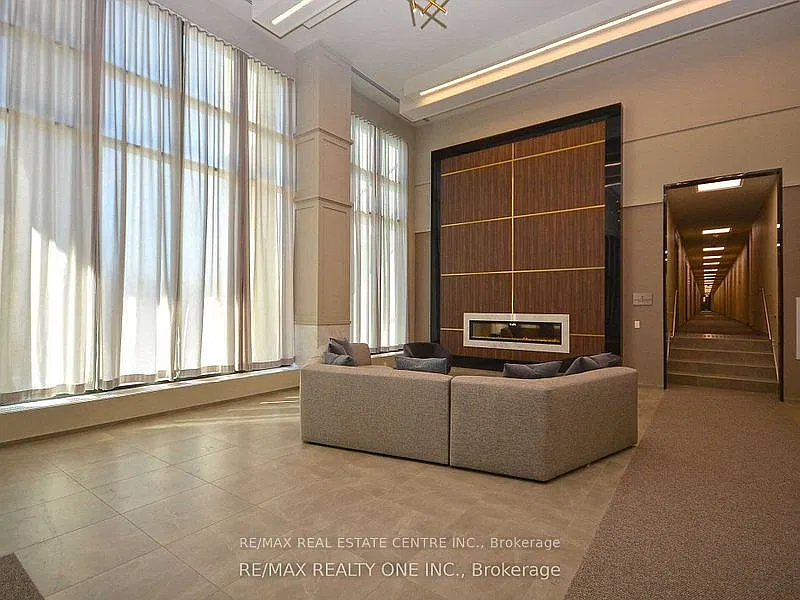 2 bed, $2,700 — Photo 2