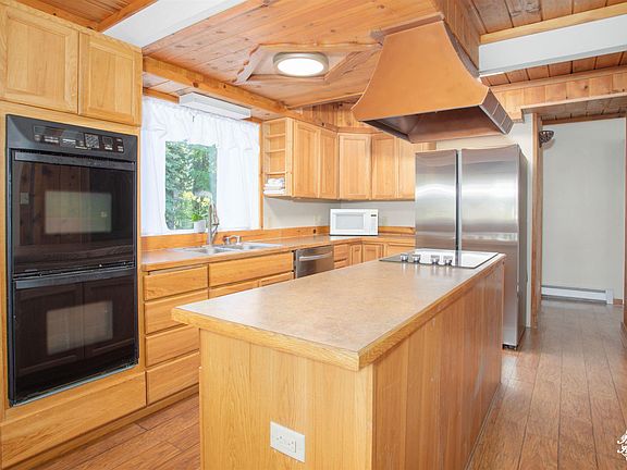 3rd image of 1456 Spencer Ln