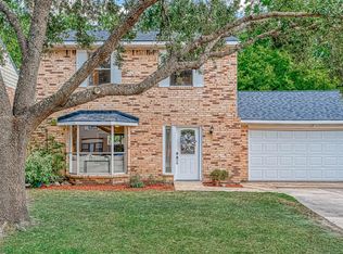 9211 Barr Cir, Houston, TX 77080