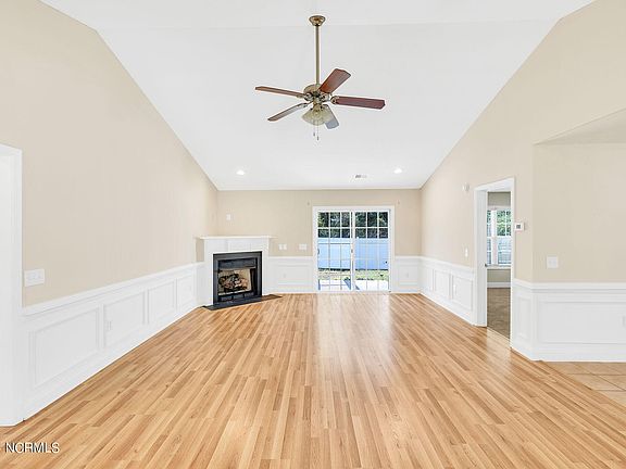 5th image of 3007 Hardsmith Street