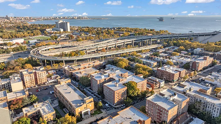 Sold by Remax Edge | media 24