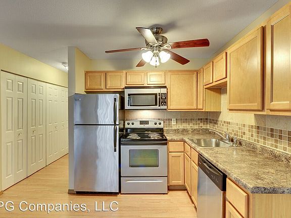 4th image of 2300 Pleasant Ave APT 117