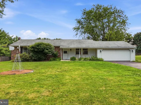 360 Oak Dr, Harleysville, PA 19438