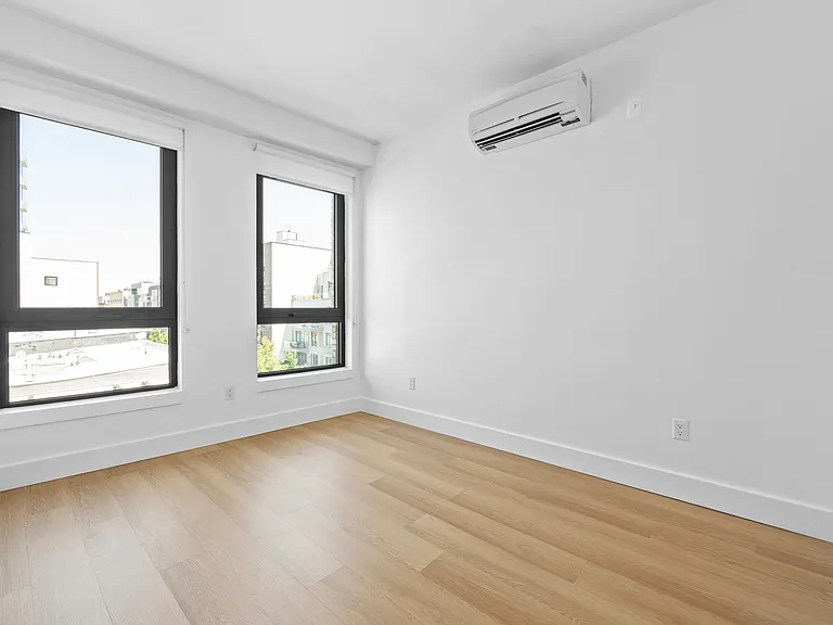 130 Hope St #515 — Photo 3