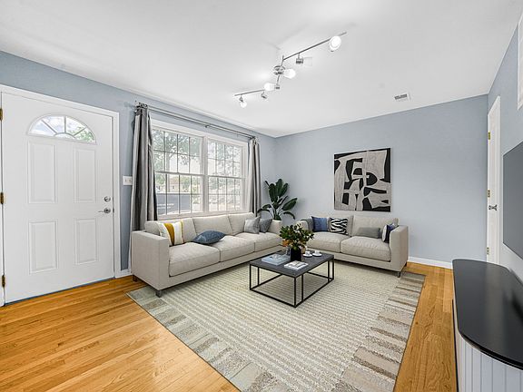 5th image of 23 West St #1