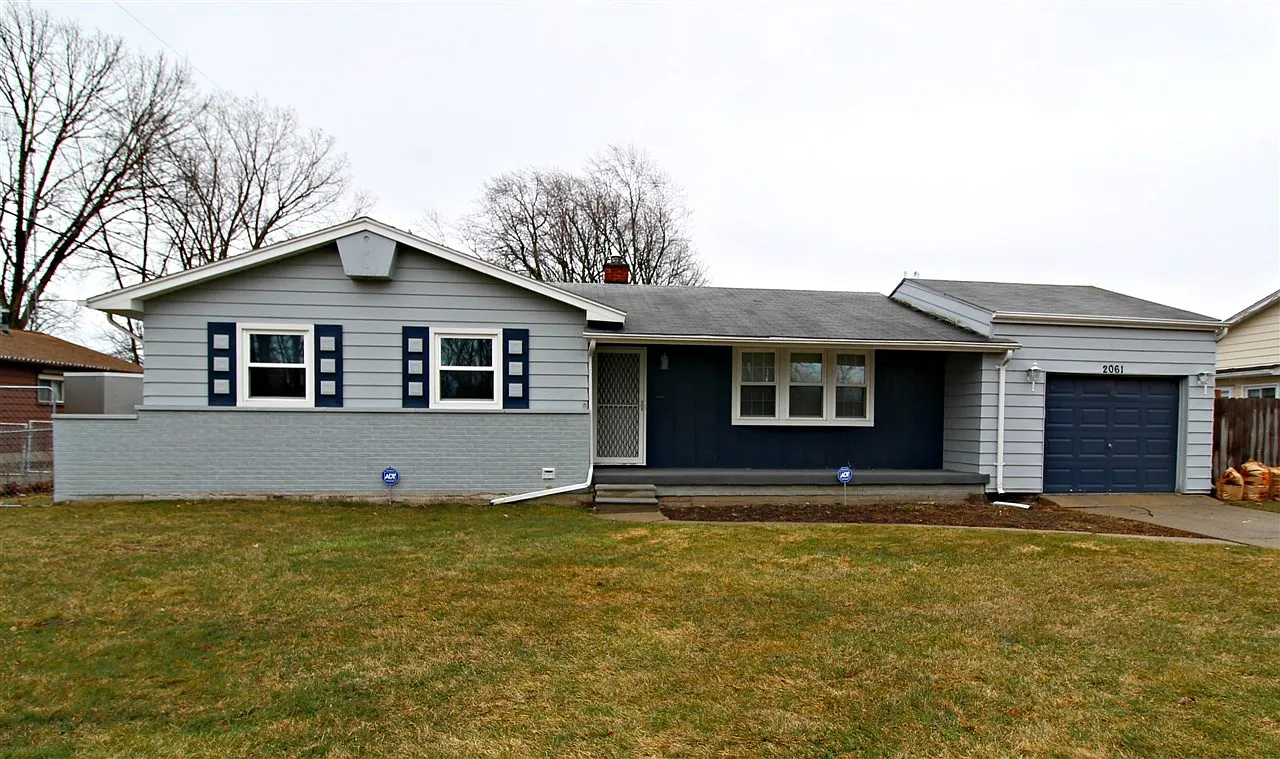 2061 Cambrian Dr photo 1