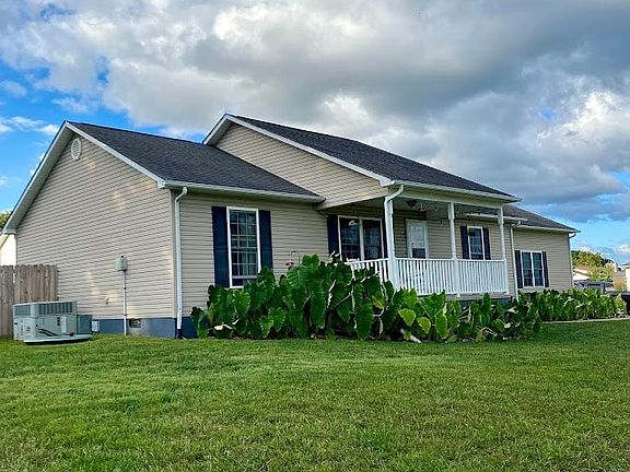 2nd image of 276 Bayberry Dr
