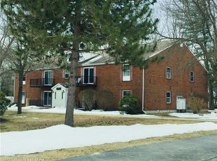 5 Academy Pl APT 62, Saco, ME 04072