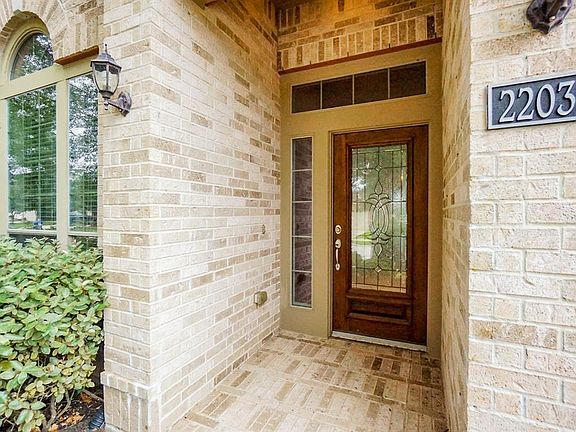 4th image of 22038 Rustic Canyon Ln
