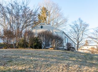 167 Briarcliff Rd, Hamden, CT 06518