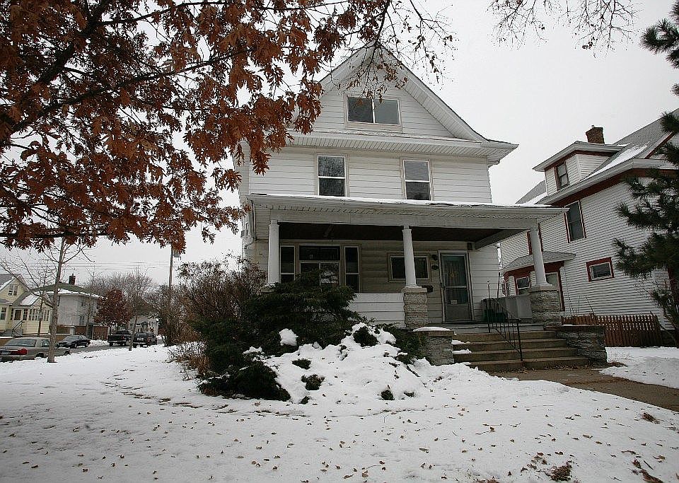 1st image of 427 Herschel St