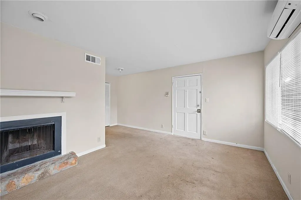 1 bed, 1.0 bath, 600 sqft, $1,000 — Photo 4