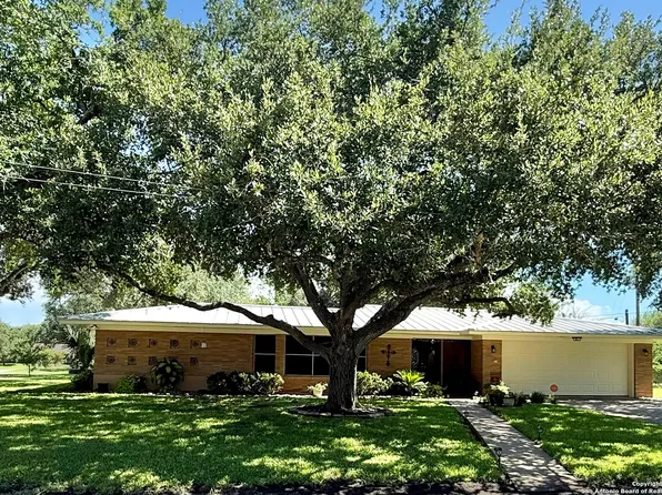 803 Leland, Kenedy, TX 78119