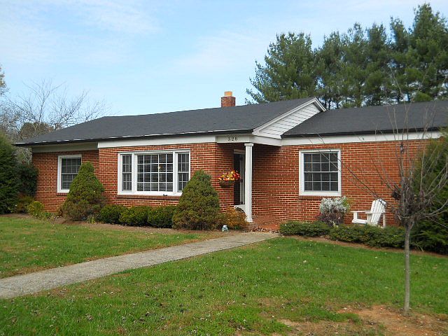 1st image of 328 Windsor Dr
