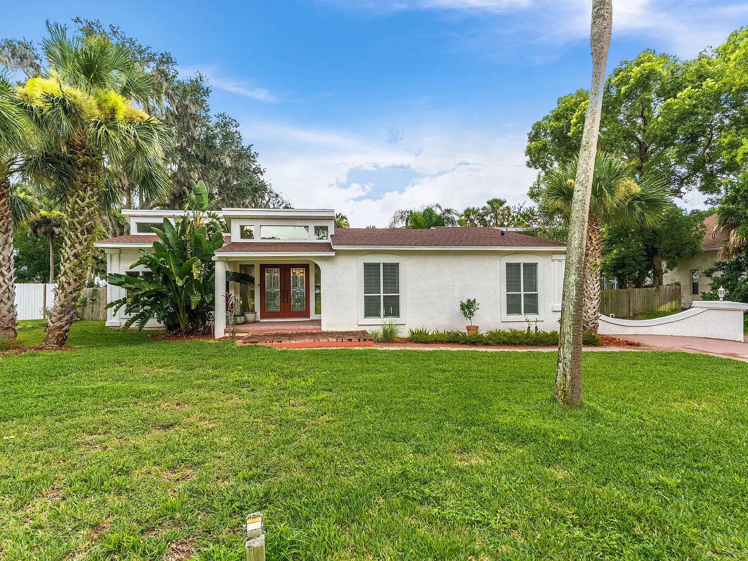 4 bed, 3006 sqft, $3,950 — Photo 3