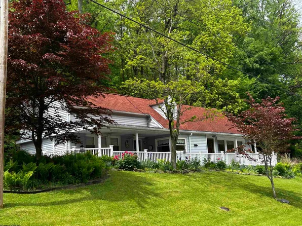 333 Mount Harmony Rd, Fairmont, WV 26554