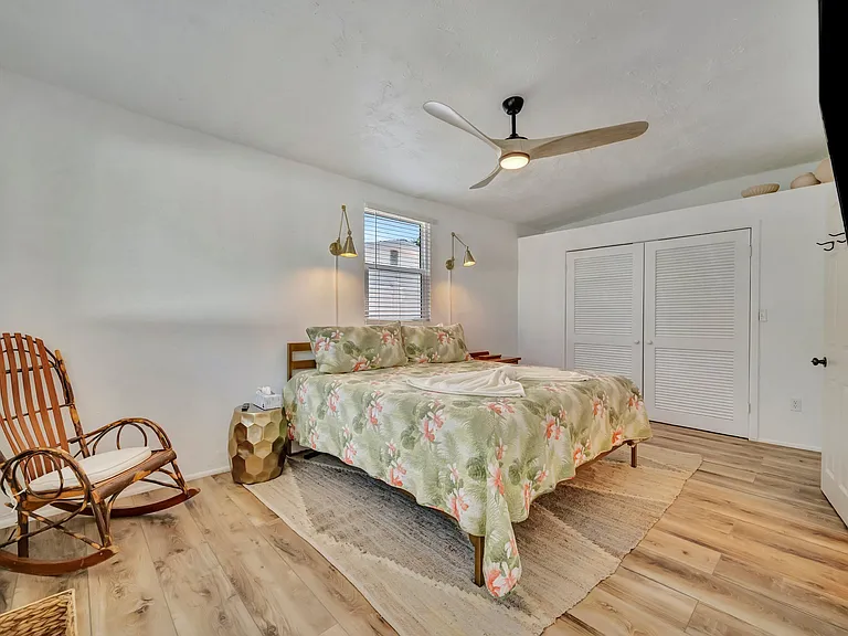 6426 Colonial Dr — Photo 19