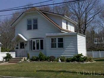 1st image of 42 Pleasant Ave