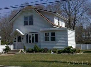 42 Pleasant Ave, White Plains, NY 10605