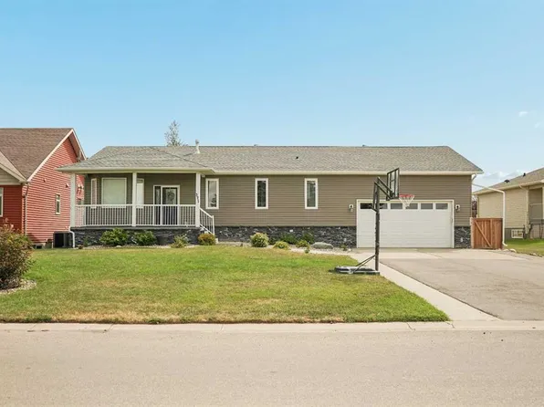 375 N 200th St E, Raymond, AB T0K 2S0