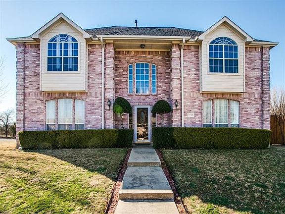 2nd image of 1743 Plum Creek Dr