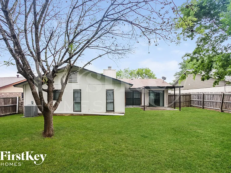7527 Lincoln Village Dr — Photo 19
