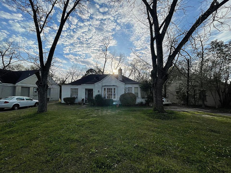 2nd image of 3204 Southmont Dr