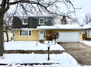 5206 Sunrose Ave, Lansing, MI 48911