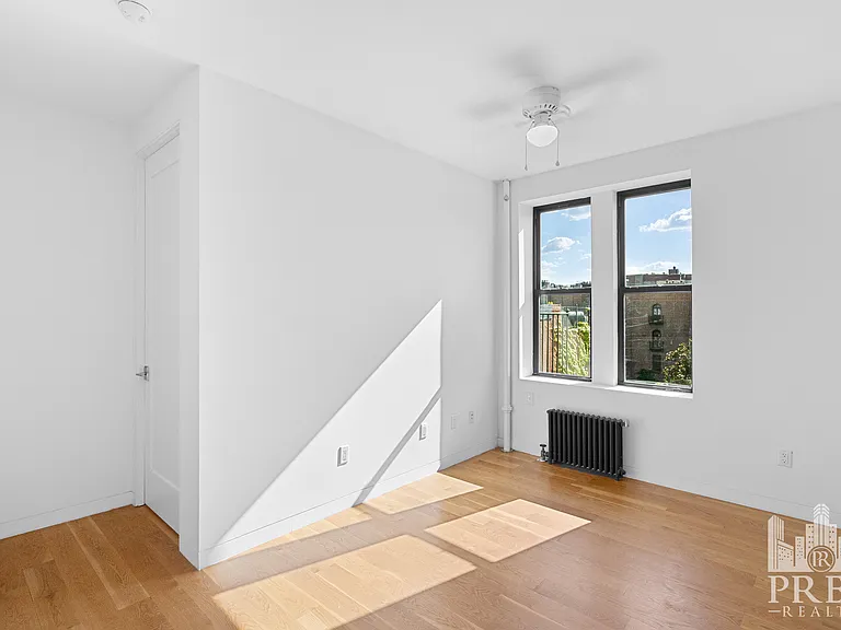 227 Waverly Pl #5B — Photo 3
