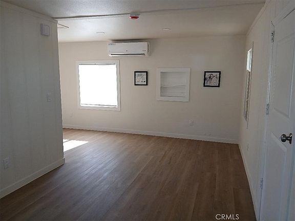 4th image of 2101 Orange St