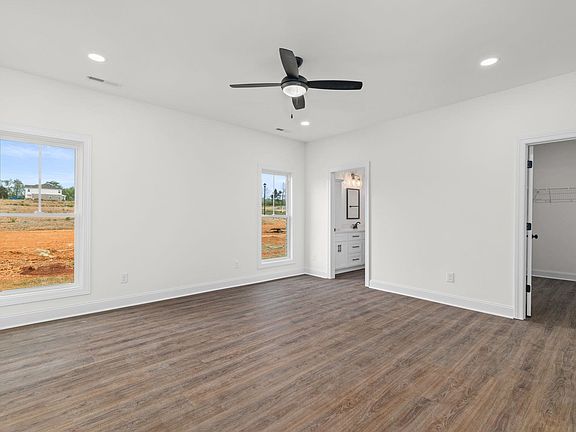 4th image of 21267 Scuttle St