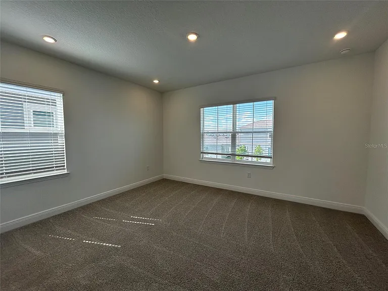 16902 Hamlin Oasis Loop — Photo 9