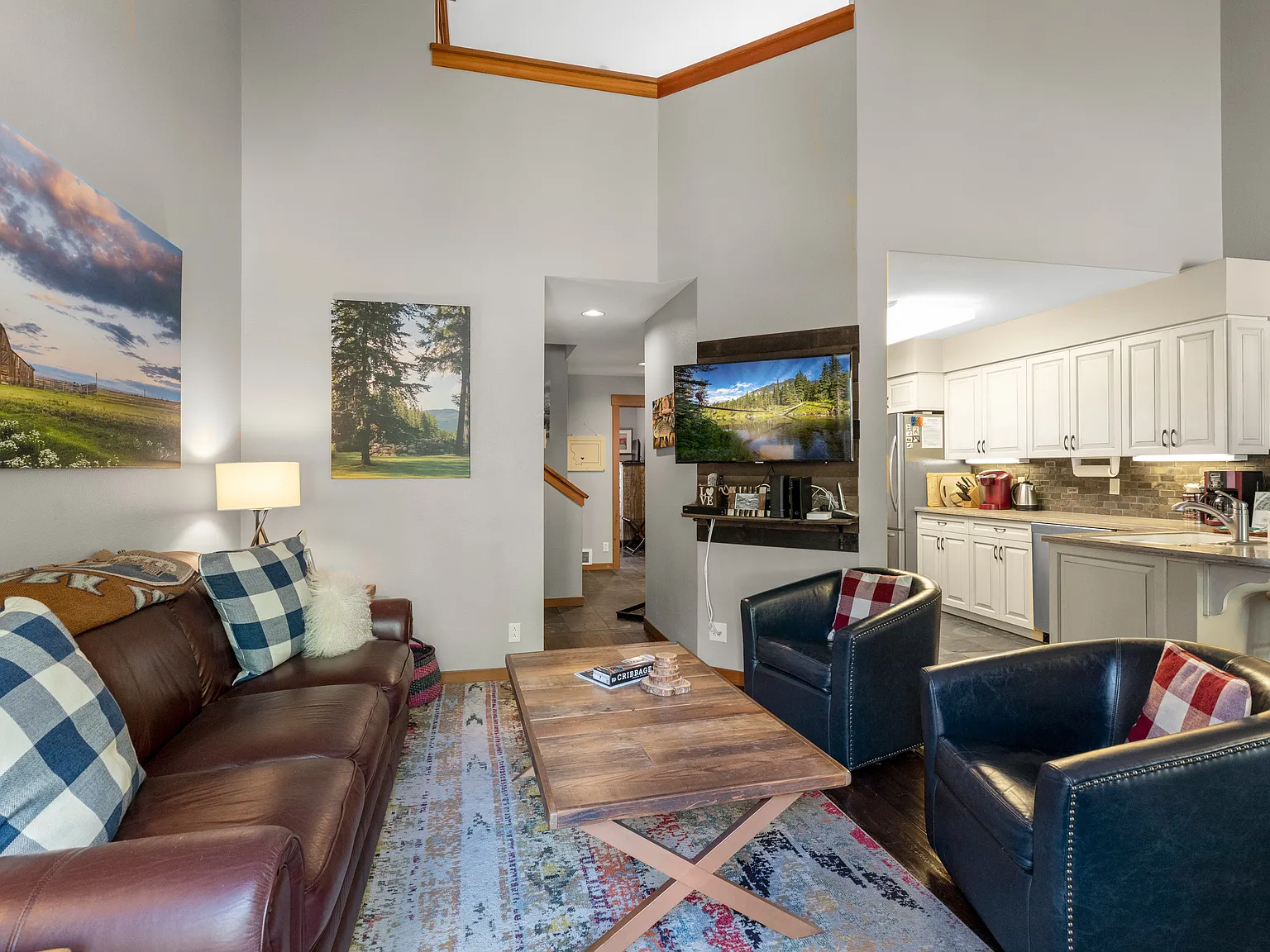 2 bed, 1026 sqft, $2,500 — Photo 3