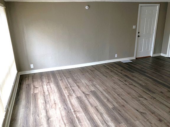 Living Room, entryway