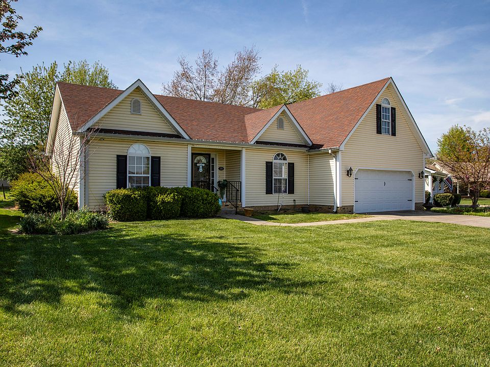 1st image of 132 Chandler Dr