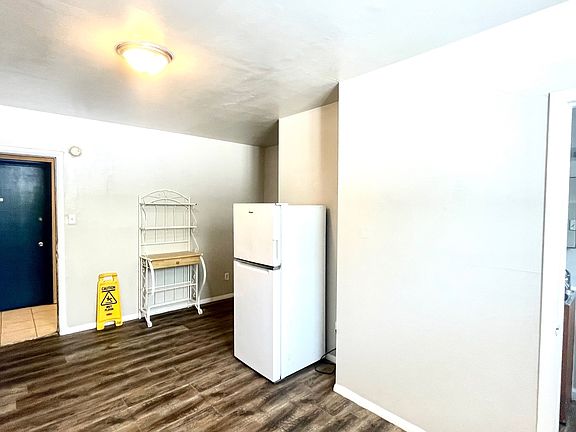 3rd image of 3104 Woodson Rd #5