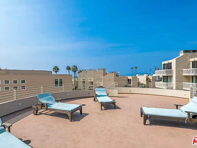 7301 Vista Del Mar Ave #A110 — Photo 37