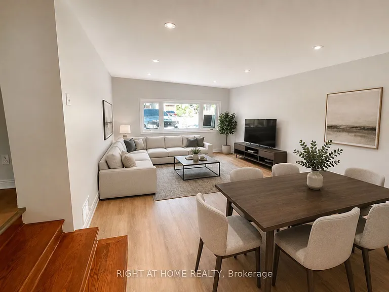 55 Verwood Ave #MAIN — Photo 3