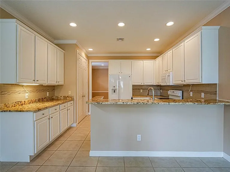 2116 Sea Mist Ct — Photo 12