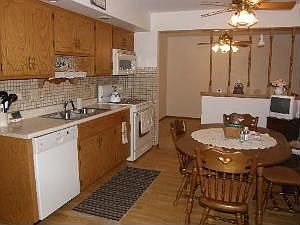 2nd image of 8254 Aspen Ln