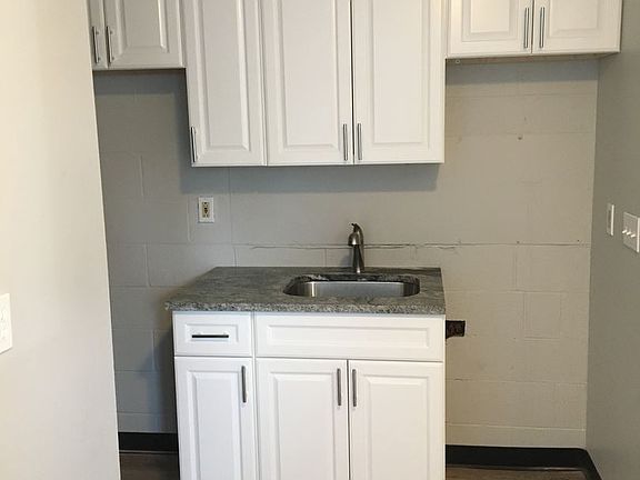 3rd image of 470 Burritt St APT 51