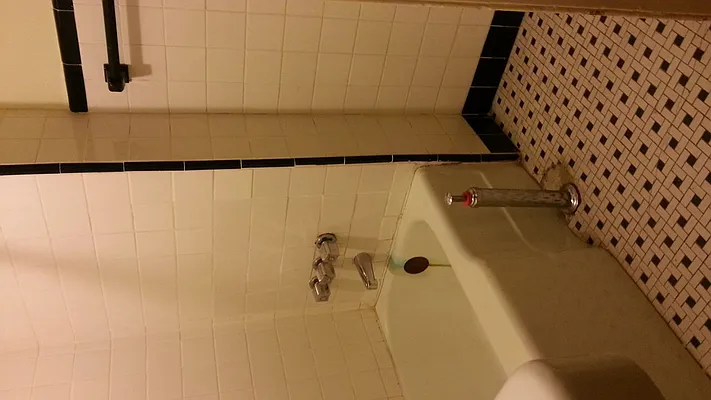 Rented by Paragon Real Estate Corporation | media 10