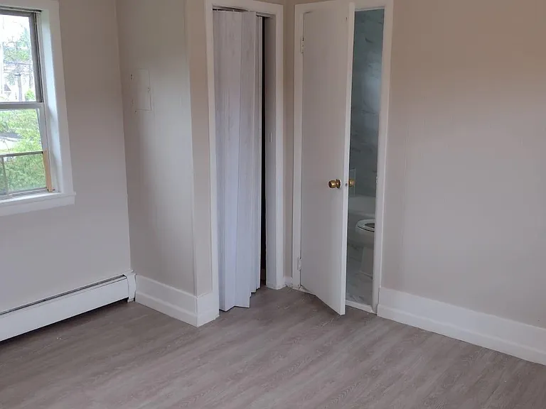 115 Trenton Rd — Photo 1